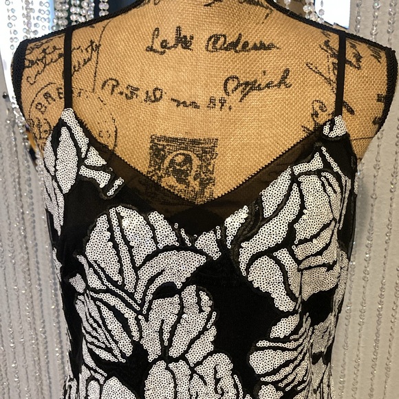 White House Black Market White Sequin Black Dress - Picture 7 of 16